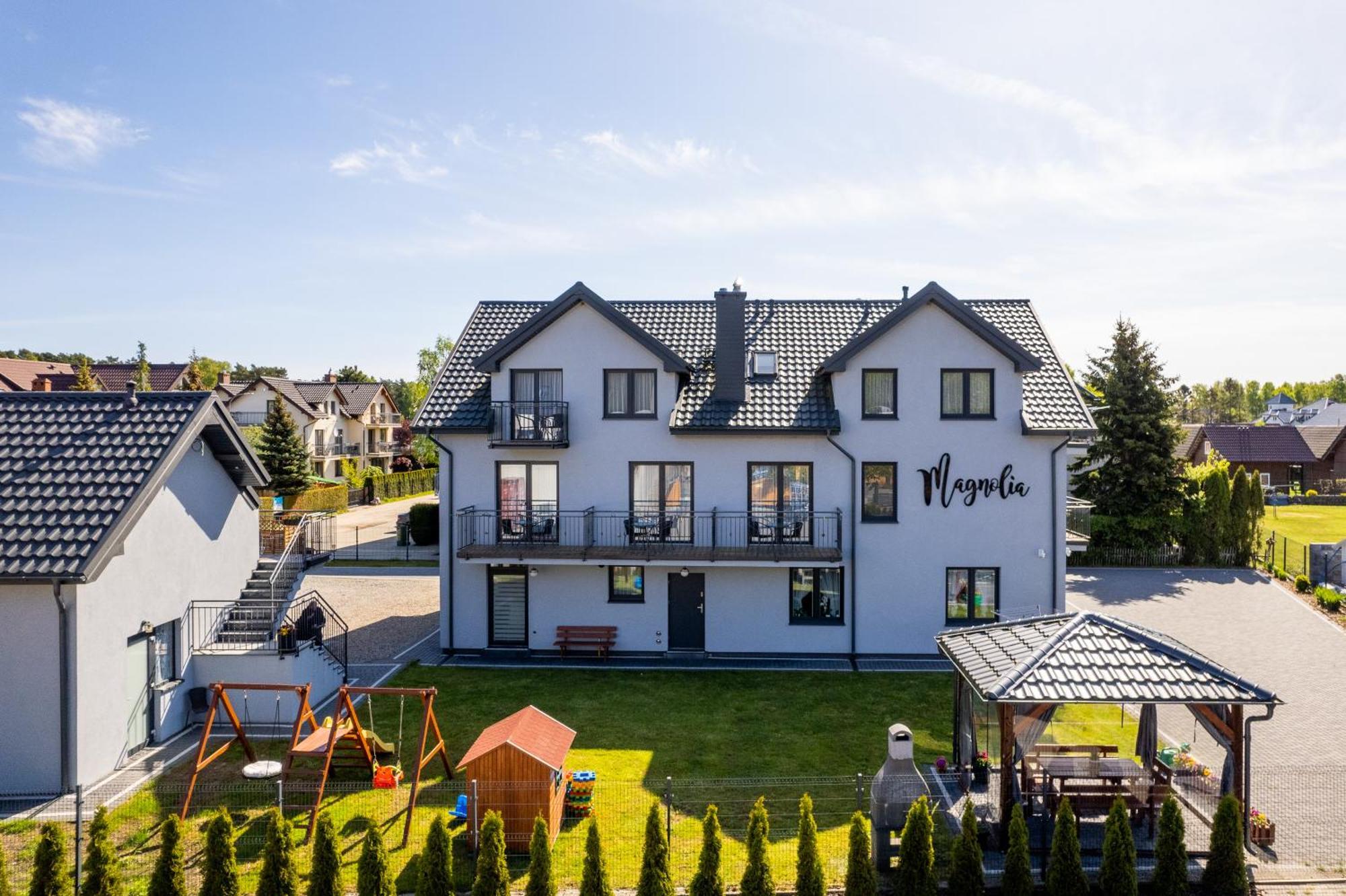 Magnolia Pokoje I Apartamenty Debki Bagian luar foto