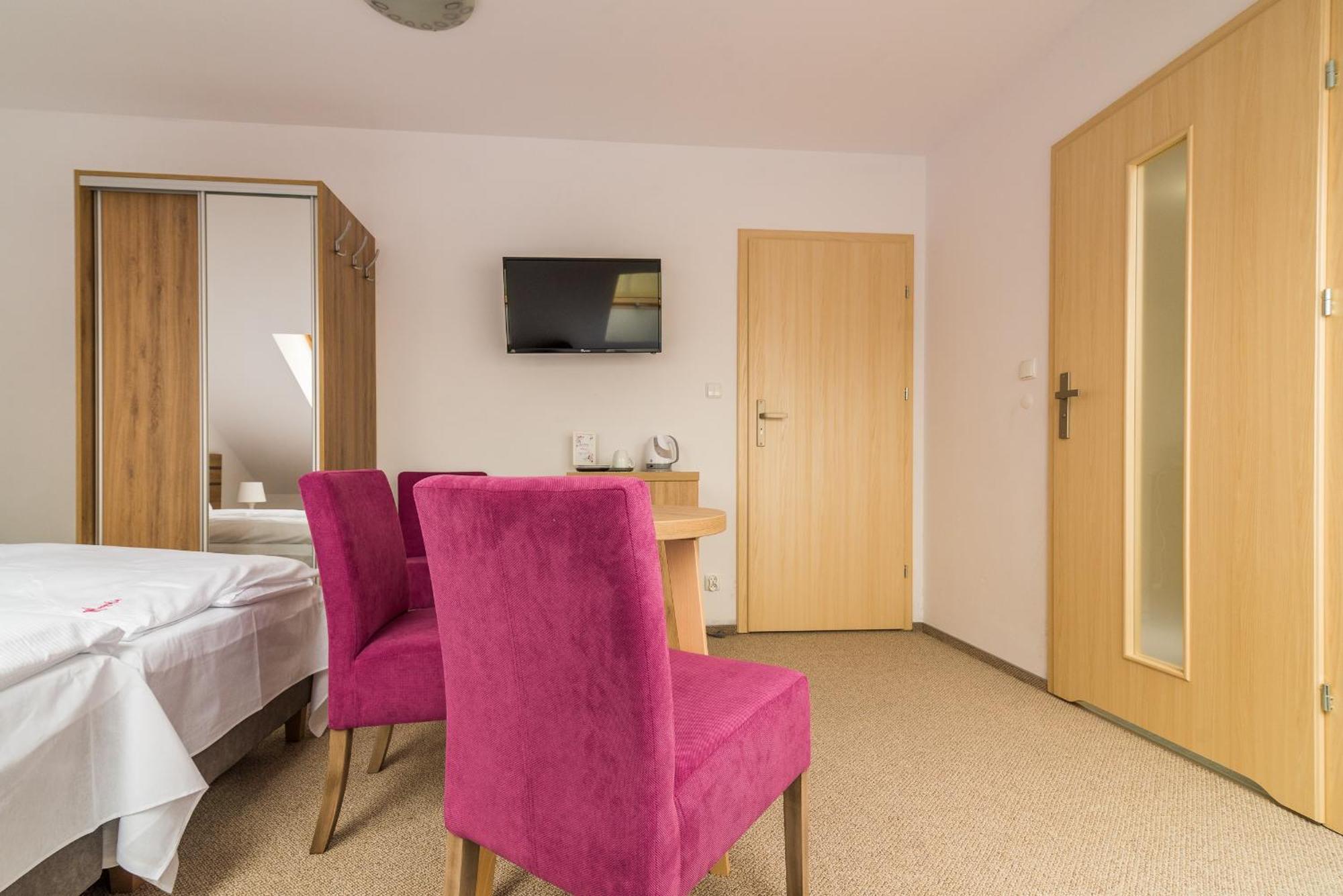 Magnolia Pokoje I Apartamenty Debki Bagian luar foto