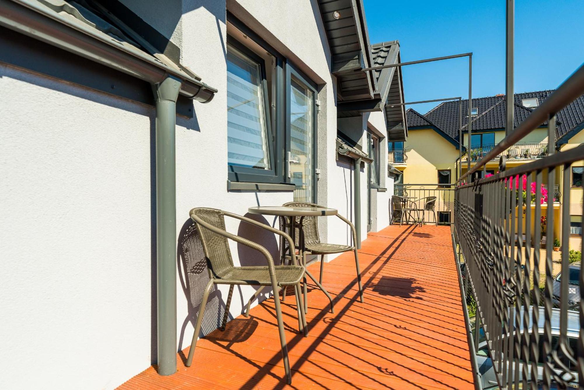 Magnolia Pokoje I Apartamenty Debki Bagian luar foto