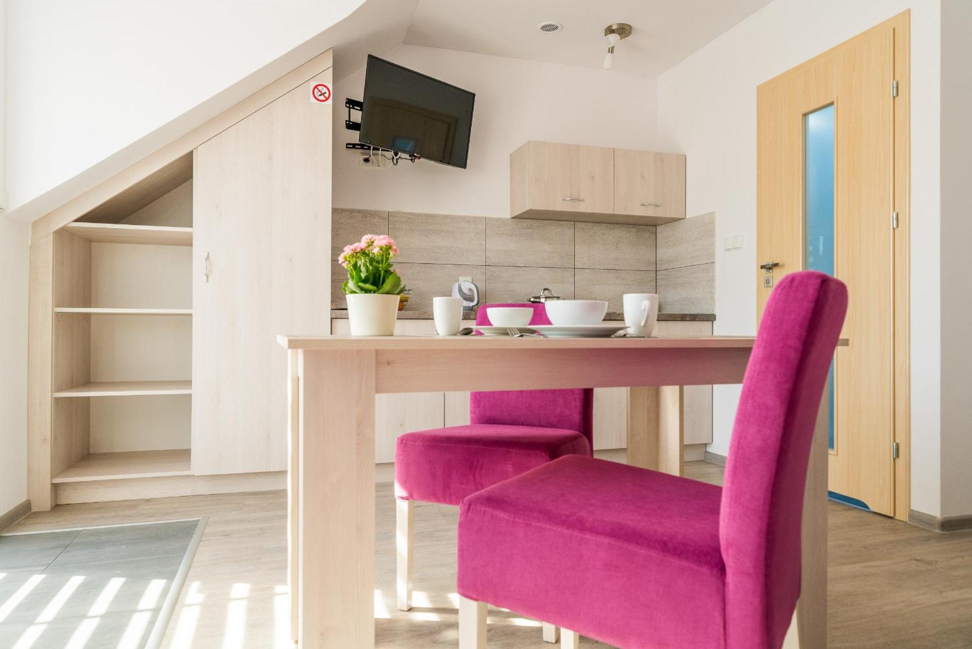 Magnolia Pokoje I Apartamenty Debki Bagian luar foto